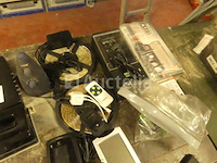 Computerapparatuur en diverse accessoires - afbeelding 9 van  11