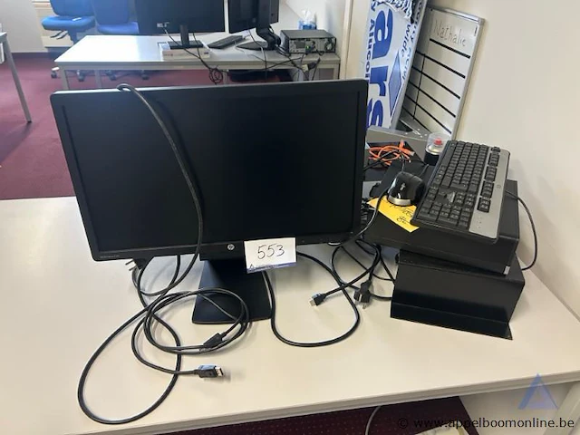 Computerwerkstation hp prodesk, intel core i5 8th gen processor, inclusief monitor, toetsenbord en muis. werking niet gekend. - afbeelding 1 van  2