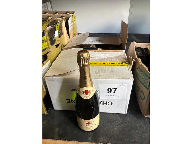 Comte de senneval flessen champagne (12x) - afbeelding 1 van  2