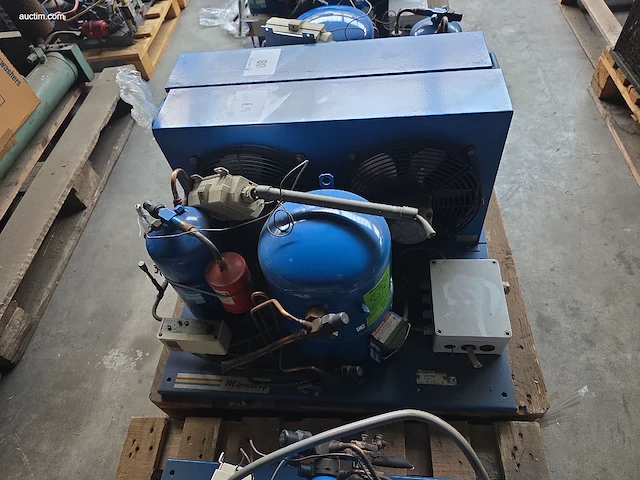 Condensing unit with hermetic compressor maneurop... - afbeelding 1 van  3