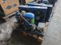 Condensing unit with hermetic compressor maneurop...