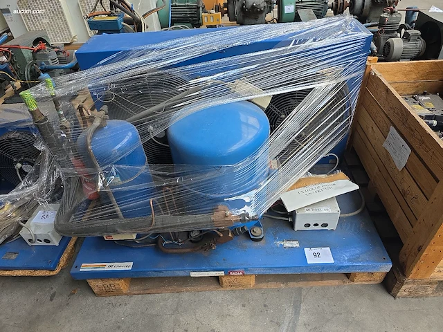 Condensing unit with hermetic compressor maneurop... - afbeelding 1 van  4