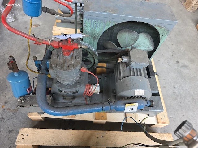 Condensing unit with open compressor bitzer... - afbeelding 2 van  5
