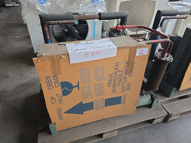 Condensing unit with open compressor bitzer... - afbeelding 1 van  5