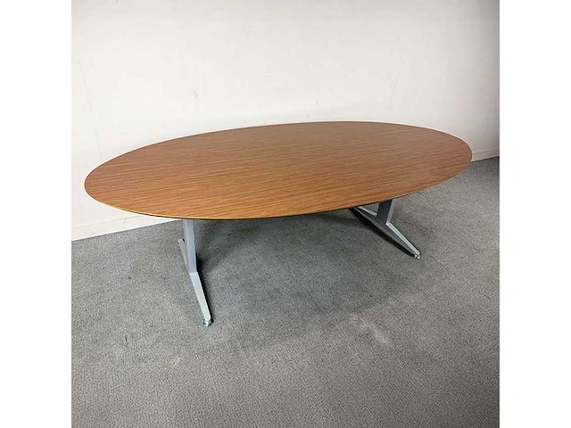 Conference table - afbeelding 2 van  5