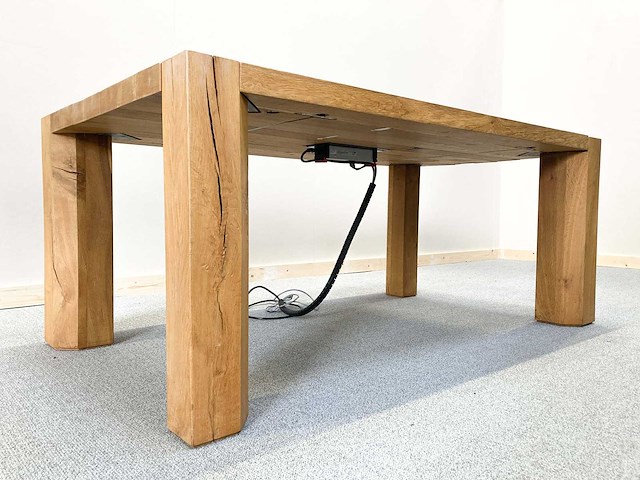 Conference table - afbeelding 10 van  17