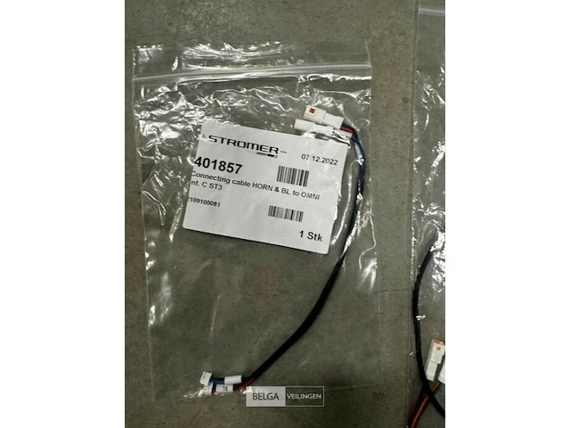 Connecting cable horn & bl to omni int. c st3 - afbeelding 1 van  1