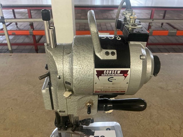 Consew 626 textiel snijmachine - afbeelding 2 van  5