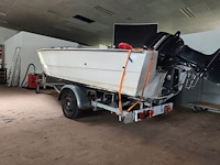 Consoleboot ace cruiser composiet van 1982, lengte 4,8m, 6 personen, 75pk 2-takt langstaart buitenmotor van 1989 van het merk mercury. de motor draait en koelt goed. onderhoud is aangewezen. benzineleidingen zijn verduurd waardoor ze lekken - afbeelding 28 van  35