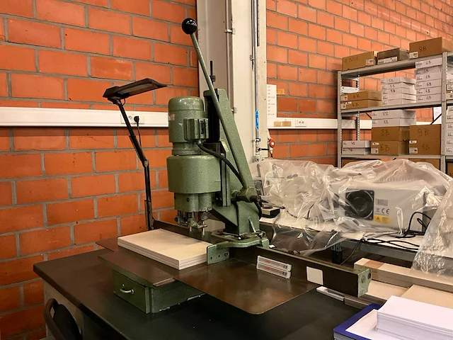 Constantin hang 136 d tweekoppige perforator - afbeelding 2 van  8