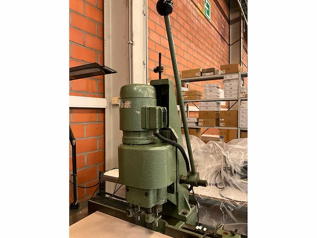 Constantin hang 136 d tweekoppige perforator - afbeelding 3 van  8