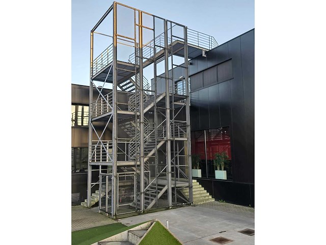 Construction - afbeelding 3 van  8