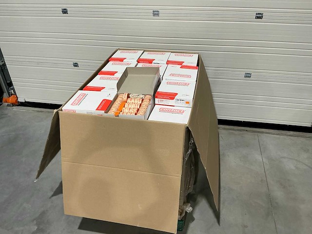 Contact a440006j0 et 25x16r oranje labelstickers - afbeelding 1 van  5