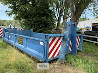 Container, afm. ± l 530 x b 255 x h 65 cm - afbeelding 1 van  8