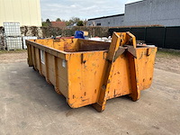 Container met haak