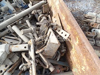 Container met steigeraccessoires - afbeelding 6 van  6