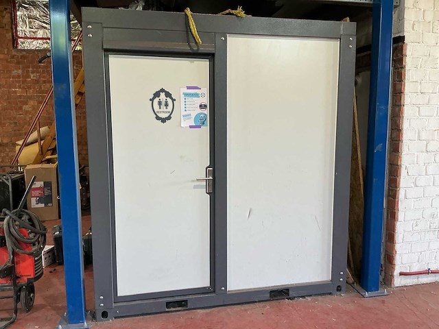 Container toilet met douche - afbeelding 1 van  7