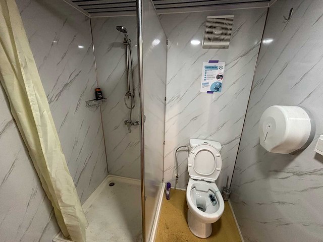 Container toilet met douche - afbeelding 7 van  7