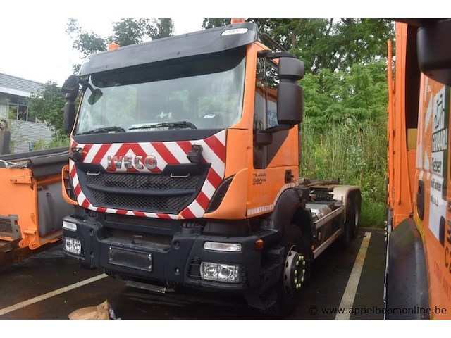 Container vrachtwagen iveco, ad 260t, wjme2nps70c297218, 1e insch 10/12/2014, 8710cm³, 265kw, diesel, euro 6, 133999km vlgs ltst keuring (2025), inschrijvingsbewijs deel i en ii, keuringsbewijs, gelijkvormigheidsattest, identificatieverslag - afbeelding 1 van  18