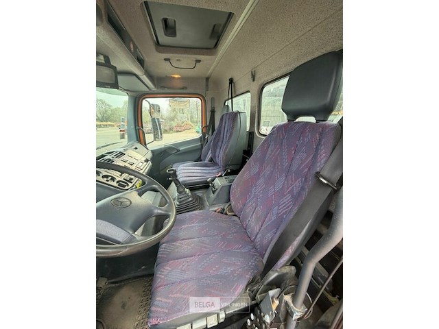 Container vrachtwagen mercedes - afbeelding 7 van  46