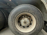 Container vrachtwagen mercedes - afbeelding 19 van  46