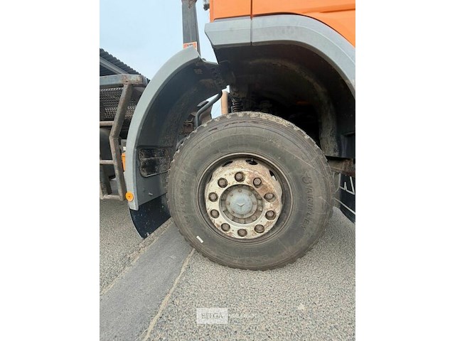 Container vrachtwagen mercedes - afbeelding 22 van  46