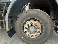 Container vrachtwagen mercedes - afbeelding 22 van  46