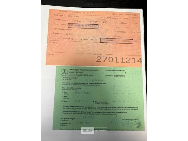 Container vrachtwagen mercedes - afbeelding 27 van  46