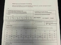 Container vrachtwagen mercedes - afbeelding 33 van  46