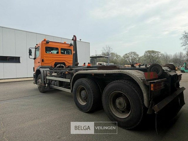 Container vrachtwagen mercedes - afbeelding 40 van  46