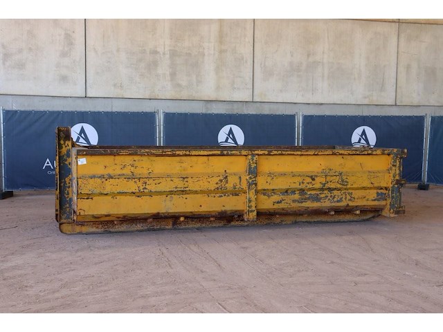 Container - afbeelding 1 van  1