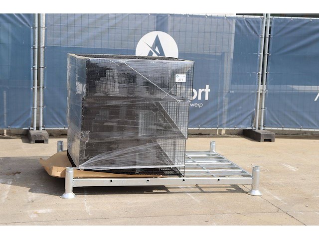 Container - afbeelding 1 van  1