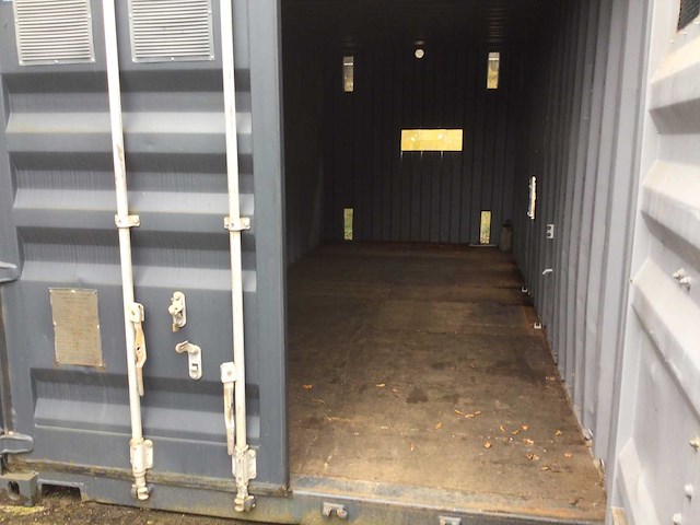 Container - afbeelding 8 van  10
