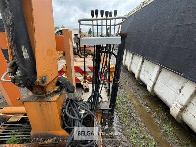 Containerkraan effer - afbeelding 20 van  21