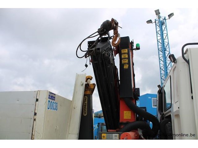 Container/kraanwagen daf cf 400 fan, datum 1ste inschrijving 25/9/2015, chassisnummer xlrasm4100g06809, km-stand 243071, euro 6, deel i+ii - afbeelding 14 van  19