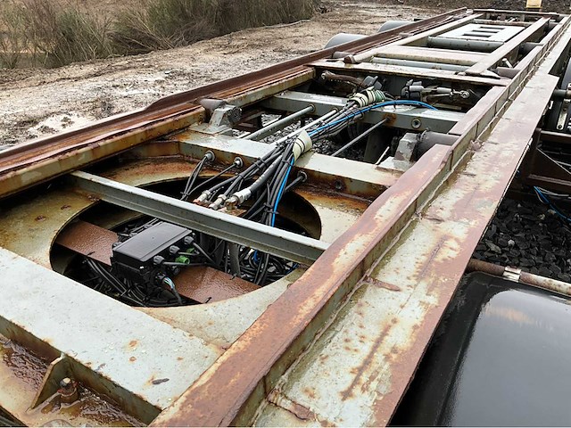 Containertrailer - afbeelding 5 van  27