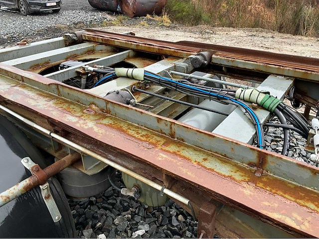 Containertrailer - afbeelding 6 van  27