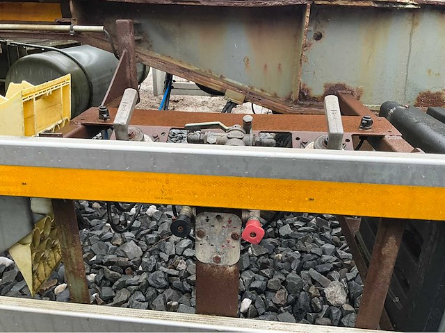 Containertrailer - afbeelding 9 van  27