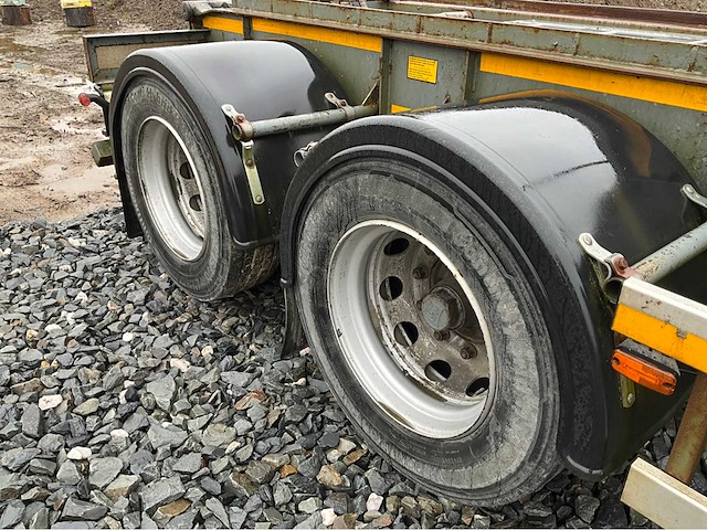 Containertrailer - afbeelding 15 van  27