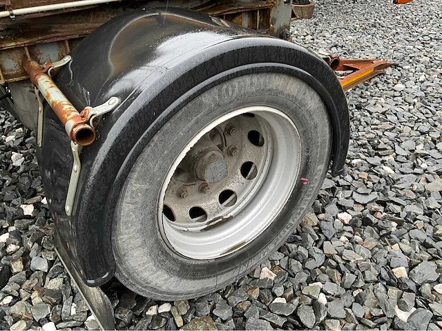 Containertrailer - afbeelding 9 van  18