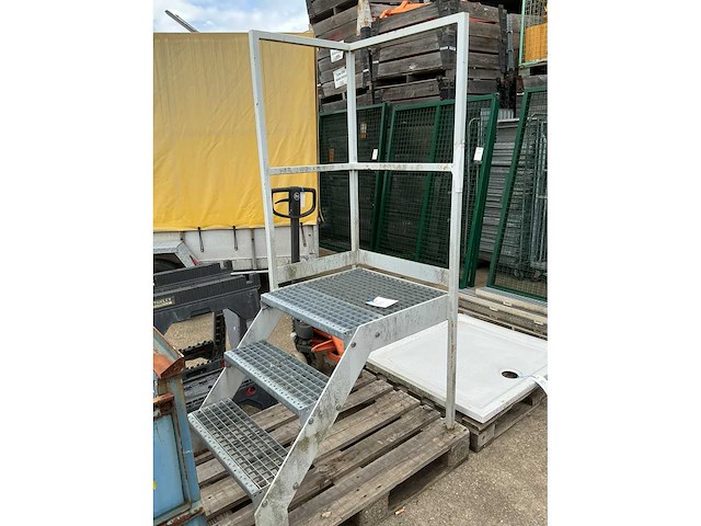 Containertrap - afbeelding 2 van  2