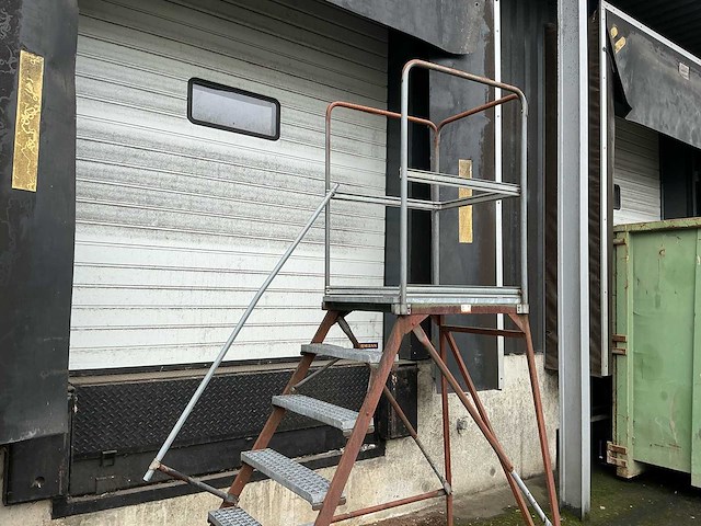 Containertrap - afbeelding 4 van  4