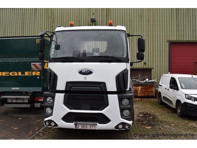 Containervrachtwagen ford, ford trucks chl1, datum eerste inschrijving 04/04/2023, nm0lkxtp6lnm94998, diesel, 8974cm³, 243kw, euro vi, 95186km - afbeelding 10 van  17