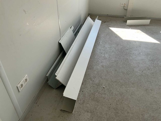 Containex 20ft demontabele kantoorunit (5x) - afbeelding 14 van  23