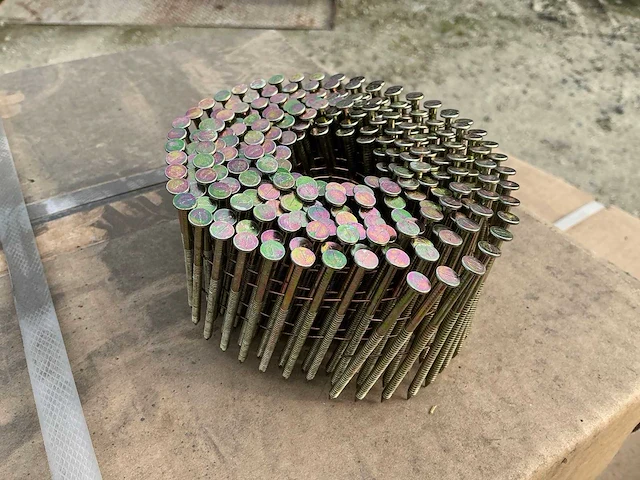 Contimac coil roofing nails ring en smooth galvanized spijkers, nagels & nieten - afbeelding 6 van  6