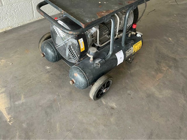 Contimac luchtcompressor - afbeelding 3 van  7