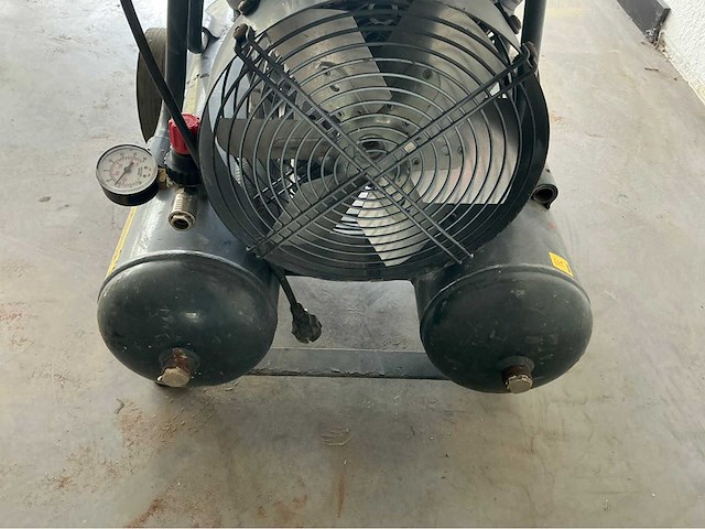 Contimac luchtcompressor - afbeelding 5 van  7