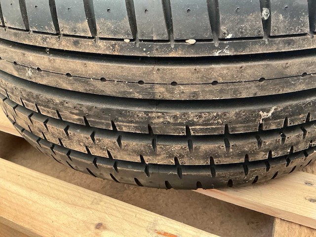 Continental 255/40 r17.94w band, wiel en velg (4x) - afbeelding 2 van  2