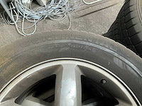 Continental 4x4 wintercontact band op aluminium velg - afbeelding 2 van  3