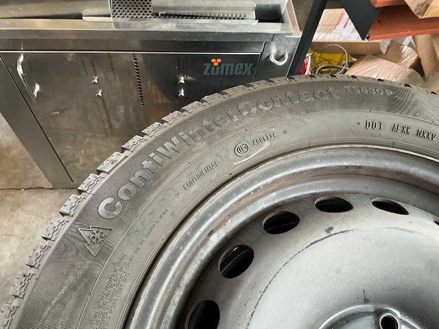 Continental contiwintercontact autoband voor renault scenic (4x) - afbeelding 4 van  5